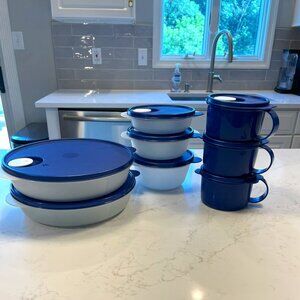 New Never Used Tupperware CrystalWave Set